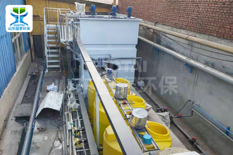 Spraying wastewater treatment equipment